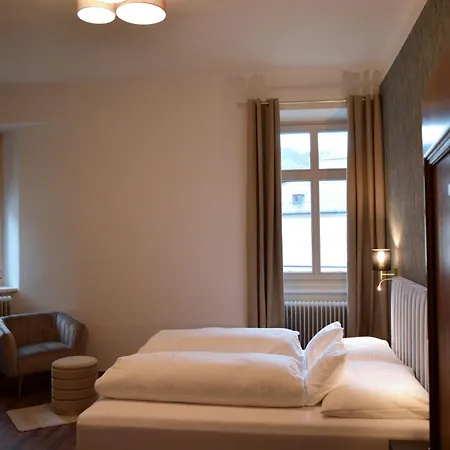 Bed & Breakfast Cafe Zentral, Mit Fruehstueck