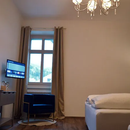 Bed & Breakfast Cafe Zentral, Mit Fruehstueck Kotschach-Mauthen