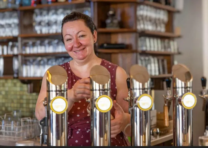 Nocleg ze śniadaniem Cafe Zentral, Mit Fruehstueck Kotschach-Mauthen