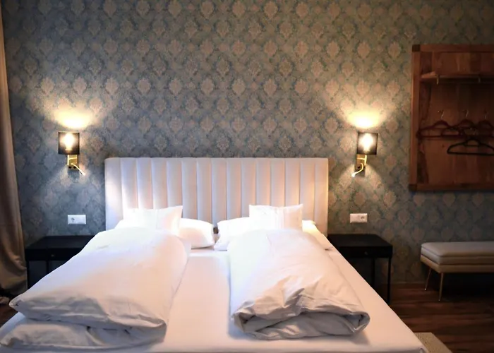 Cafe Zentral, Mit Fruehstueck Kotschach-Mauthen